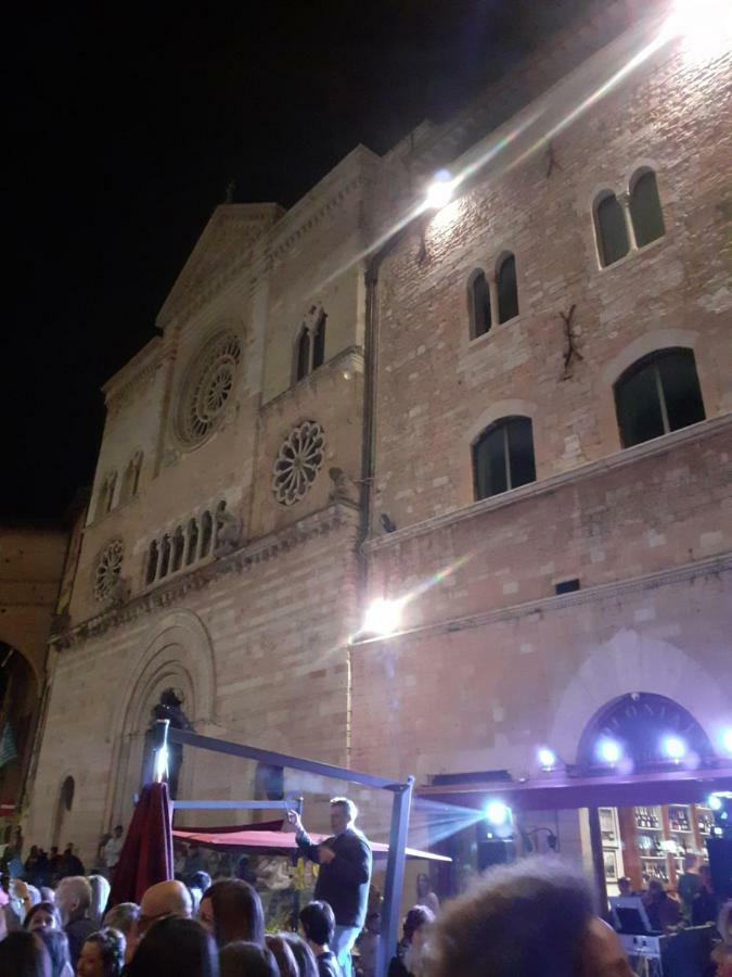 La Casa Di Miri Apartment Foligno Bagian luar foto